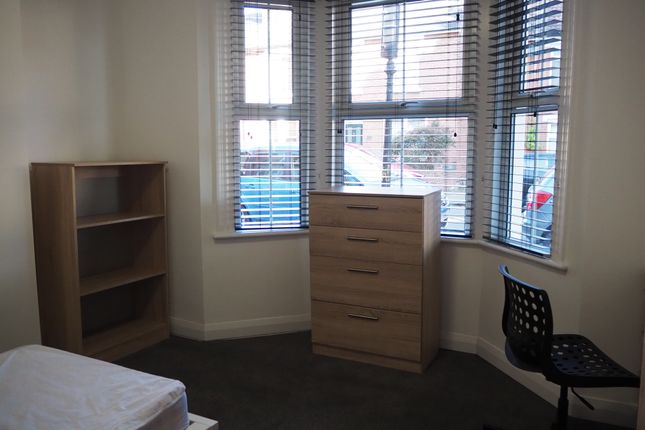 Shared accommodation to rent in Rent All Inclusive Harsnett Road, Colchester