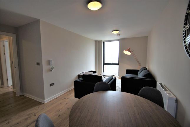 303 Quay Central, 9 Jesse Hartley Way, Liverpool photo 5
