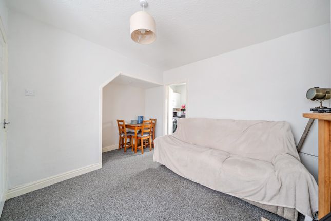 49, Rutland Road, Hull photo 3