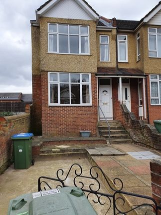 Detached house to rent in Tennyson Road, Portswood, Southampton
