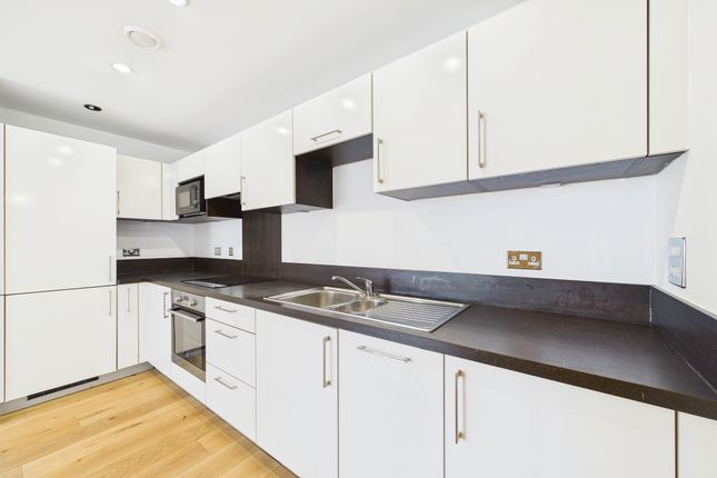 2-bed flat on Flat 203, Sienna Alto 2, Cornmill Lane, LONDON, £340,000