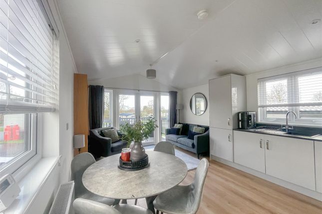 26, Ash Tree Park, Kewstoke photo 5