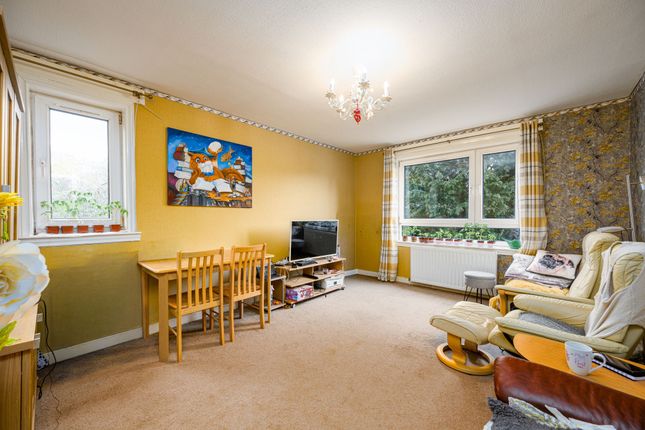 5d Crathie Place, Dundee photo 4