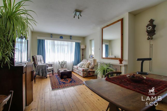 35, Wyndham Crescent, Clacton-On-Sea photo 2