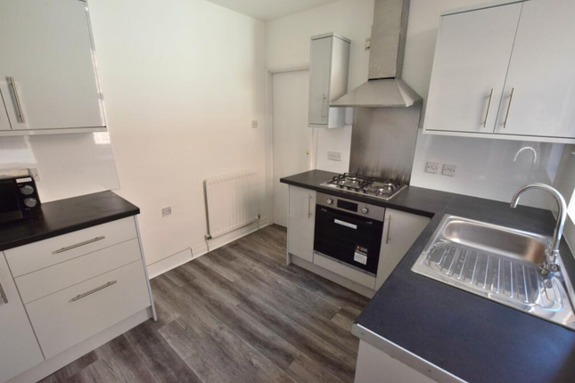 14 Ashleigh Grove, Newcastle upon Tyne photo 2