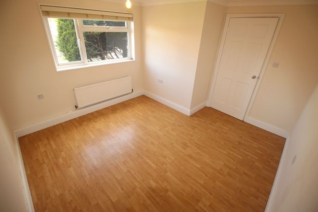 Maisonette for sale in Wildfield Close, Wood Street Village, Guildford