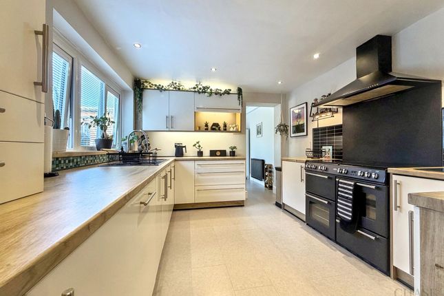 74 Glen Street, Hebburn photo 3