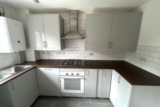 7, Bay Close, Southampton photo 3