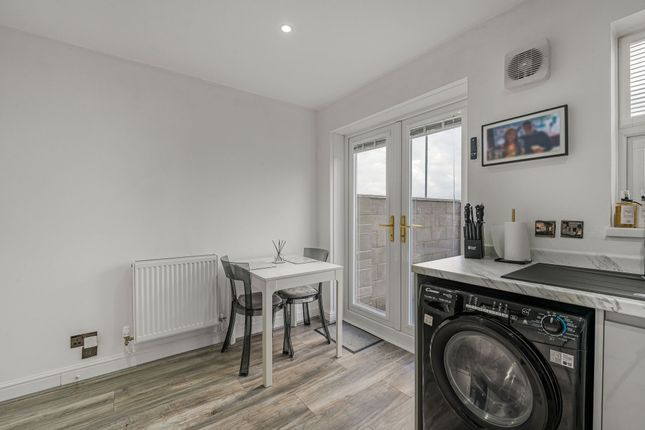 19 Maes Llan, Bridgend photo 4