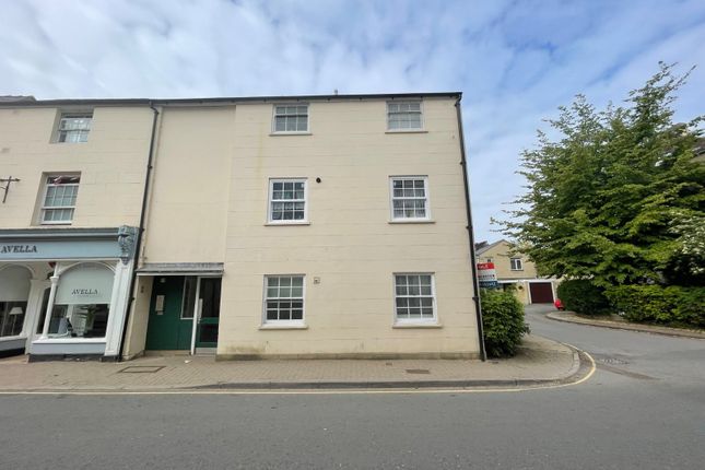 Thumbnail Flat for sale in Dollar Street, Cirencester, Gloucestershire