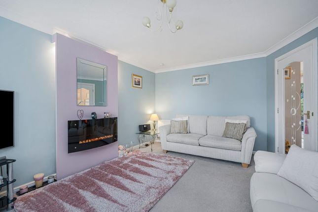 97 Craigs Crescent, Falkirk photo 4