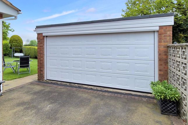 Detached Garage