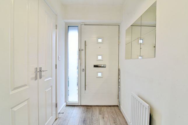 19, Brooks Drive, Rotherham photo 3
