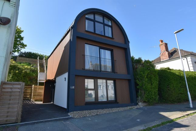 Thumbnail Detached house for sale in Hardwicke Road, Hastings