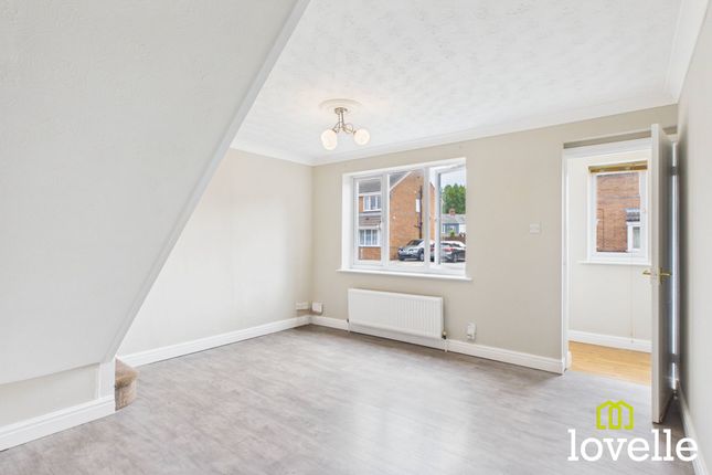 51 Cawthorne Drive, Hull photo 2