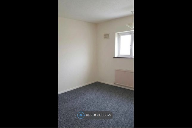 Fairford Close, Romford photo 2