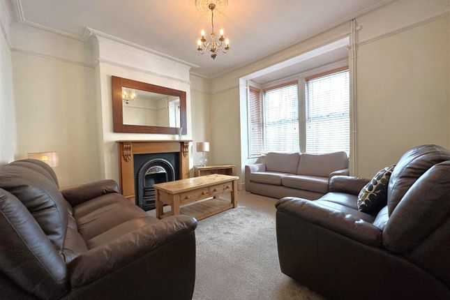 Terraced house for sale in Victoria Street, Newark