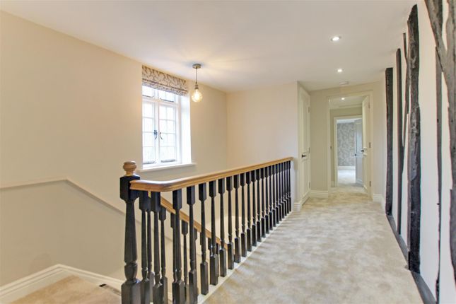 Detached house to rent in London Road, Hassocks, Sussex