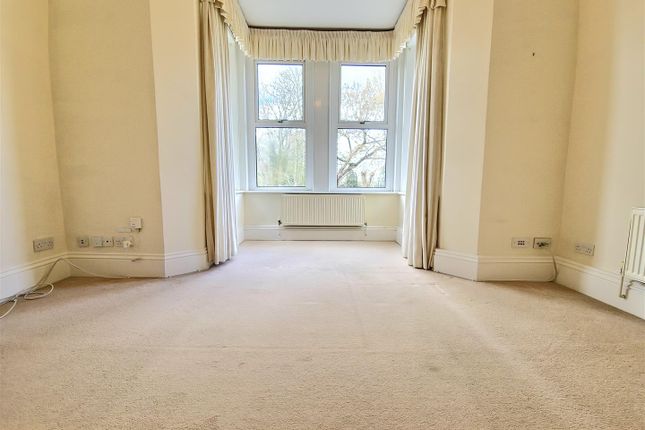 Flat 3, 14, Callis Court Road, Broadstairs photo 3