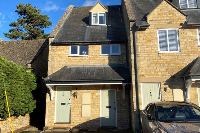 Thumbnail Flat for sale in The Huntings, Church Close, Broadway, Worcestershire