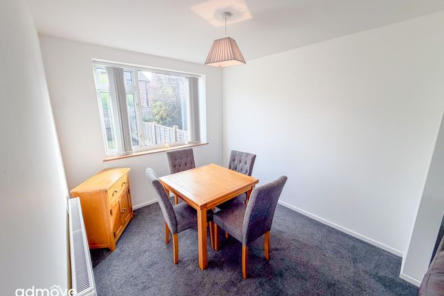 16 Bradley Close, Altrincham photo 4