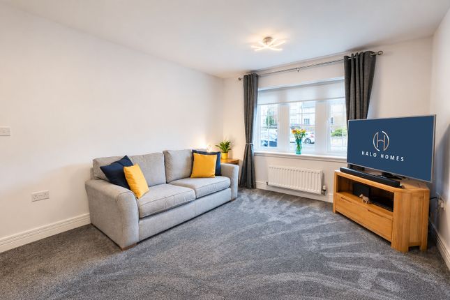 56 Crown Crescent, Larbert photo 4