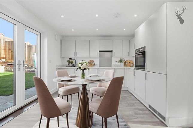 16 Hampton Way, Bishop's Stortford photo 2