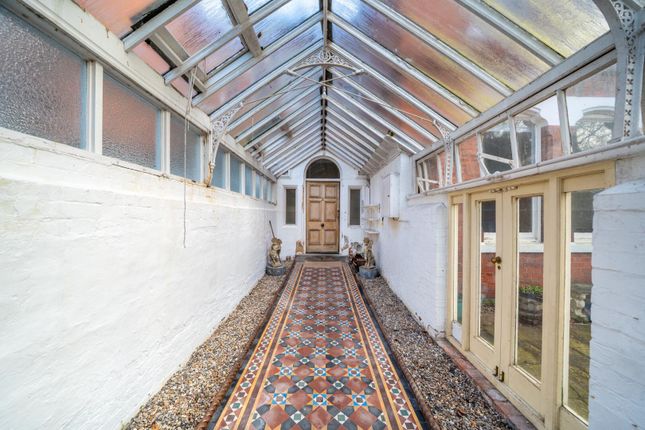 2, Tattershall Drive, Nottingham photo 2