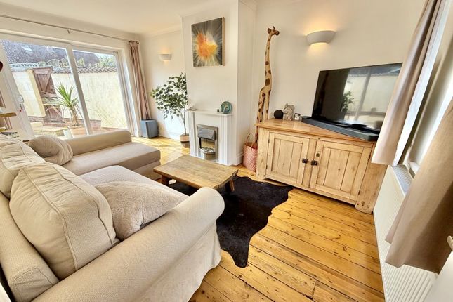4, Forts Orchard, Yeovil photo 2