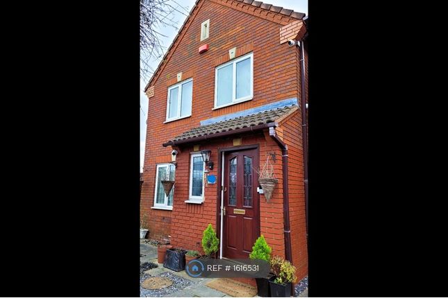 Thumbnail Detached house to rent in Stornaway Road, Slough