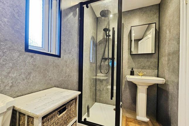 User_Edited_Photo-45F8d659_User-Edited-c9317E93-B9