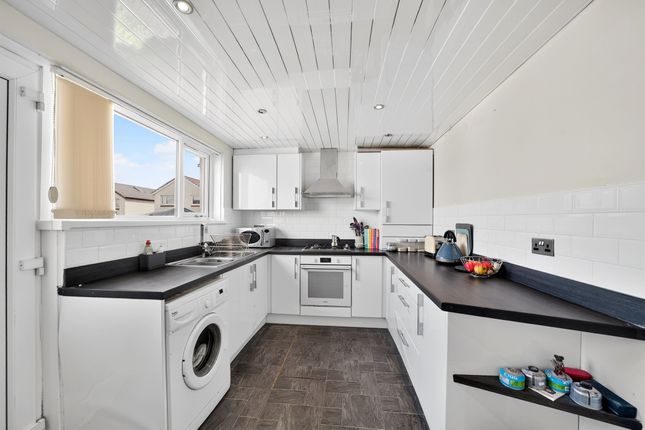 48, Tanzieknowe Road, GLASGOW photo 4