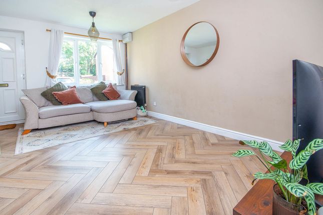1, Milkwood Court, Southampton photo 4