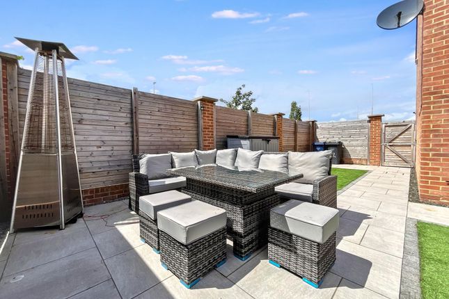 17 Rother Close, Hebburn photo 4