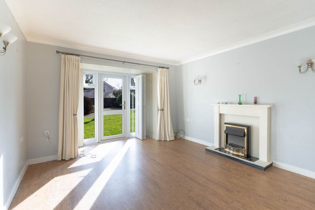 21 Dovehouse Close, Cambridge photo 2