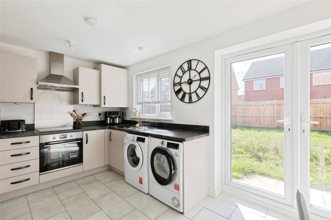 10, Meggitt Avenue, Coventry photo 3
