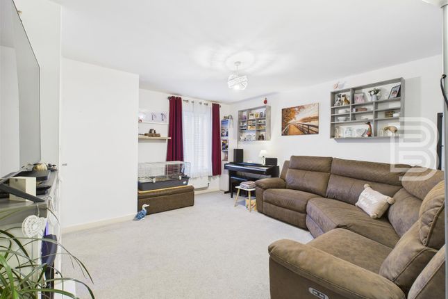 12, Willowford Close, Rugby photo 4