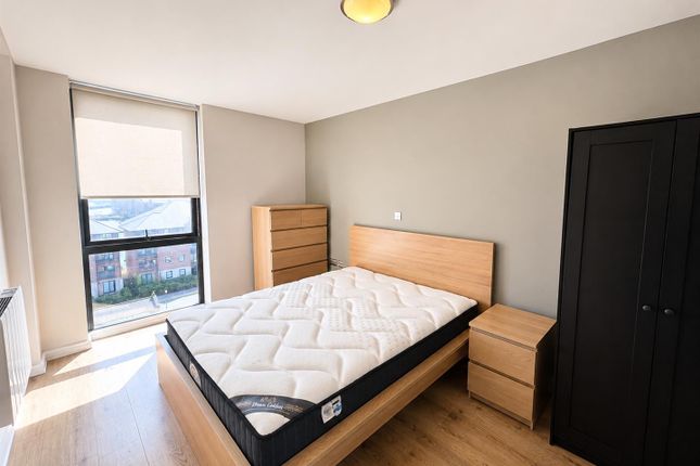Apt 510, Quay Central, 9 Jesse Hartley Way, Liverpool photo 4