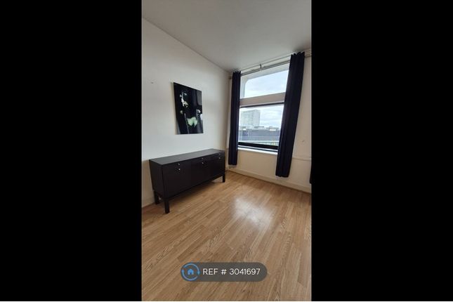 Flat, City Heights Victoria Bridge Street, Manchester photo 4
