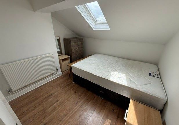 42, Chestnut Grove, Liverpool photo 4