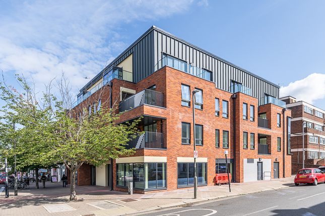 Flats and apartments for sale in Northcote Road, London SW11