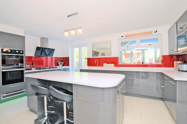 Homes for Sale in Farnborough, Hampshire - Buy Property in Farnborough