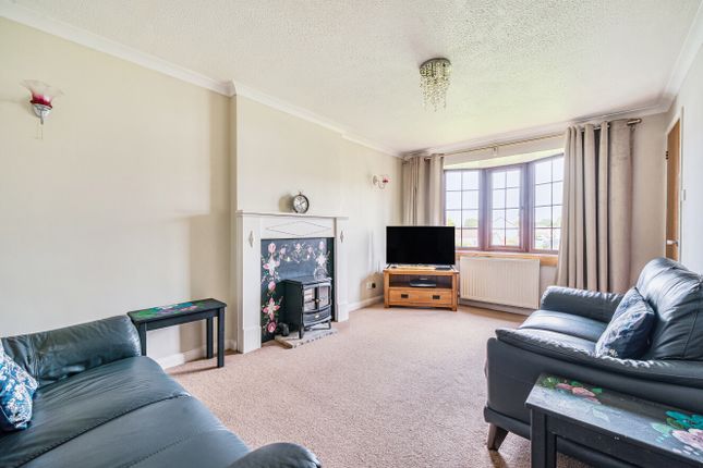 25, Chestnut Way, Devon photo 3