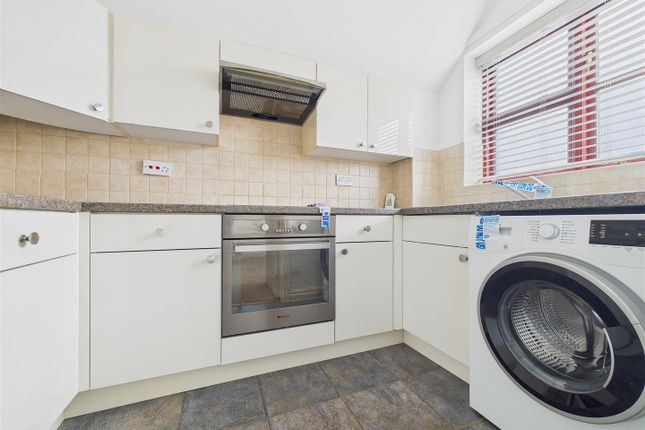 7 Forge Mews, Forge Road, Rugeley photo 2