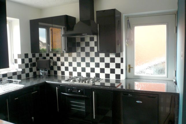 7, Harvey Close, WELLINGBOROUGH photo 2