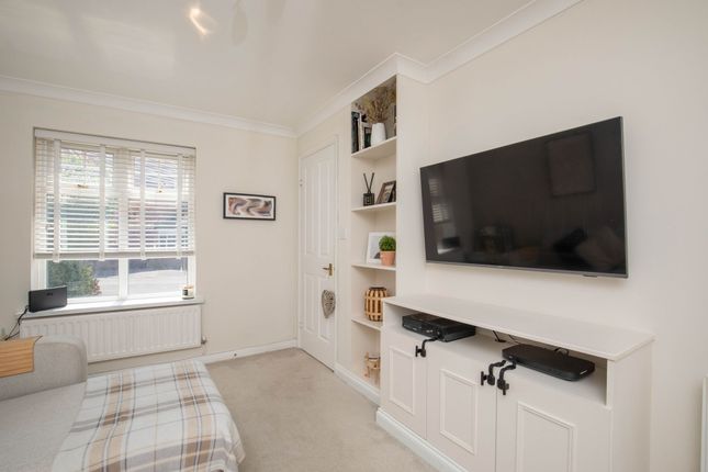 11 Ton View, Bridgend photo 4