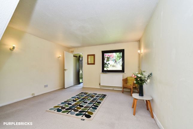 42, Rogers Meadow, Marlborough photo 4