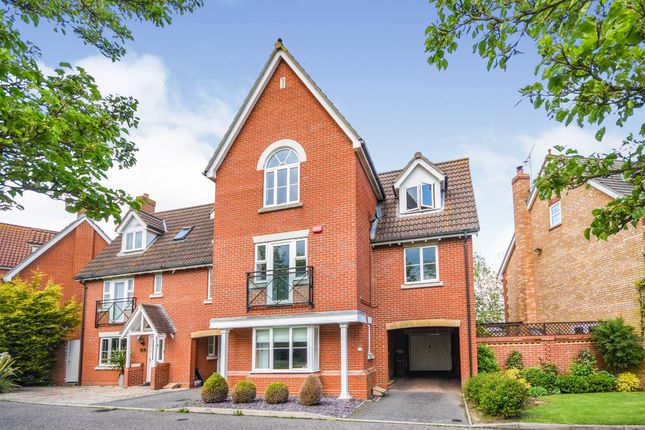 Thumbnail Semi-detached house for sale in Granger Row, Broomfield, Chelmsford