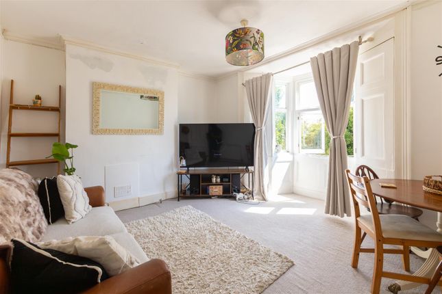 Flat 7 West Hill Court, 24, West Hill Road, St. Leonards-On-Sea photo 2