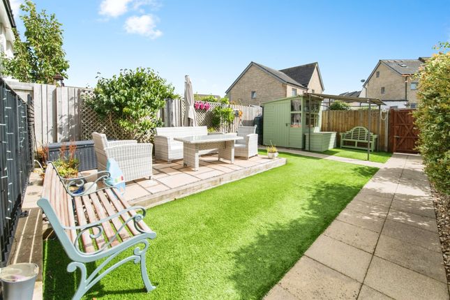 35, Cloakham Drive, Axminster photo 2